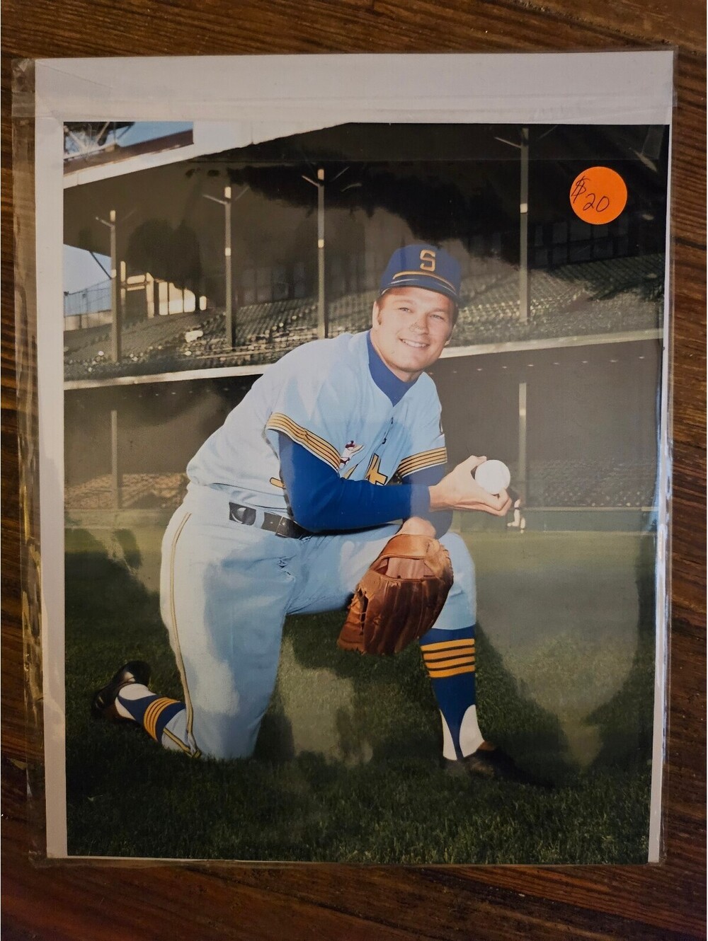MLB 1969 Pitcher Jim Bouton Seattle Pilots Color 8 X 10 Photo Picture